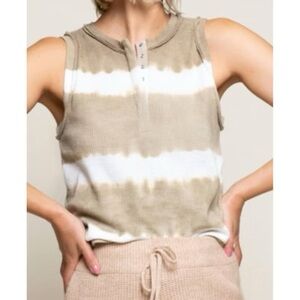 POL Ribbed Tie-dye Tank Top | Large | Beige + White